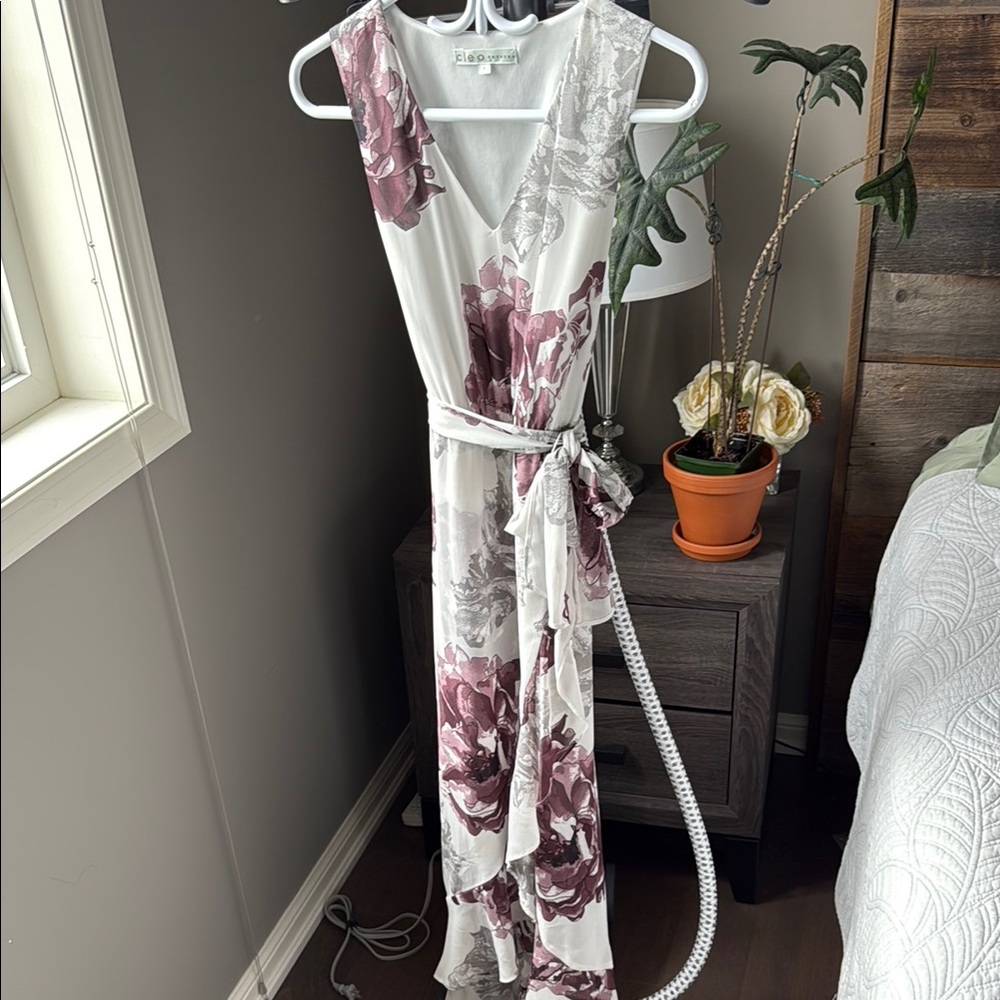 Cleo Floral Dress in White and Purple